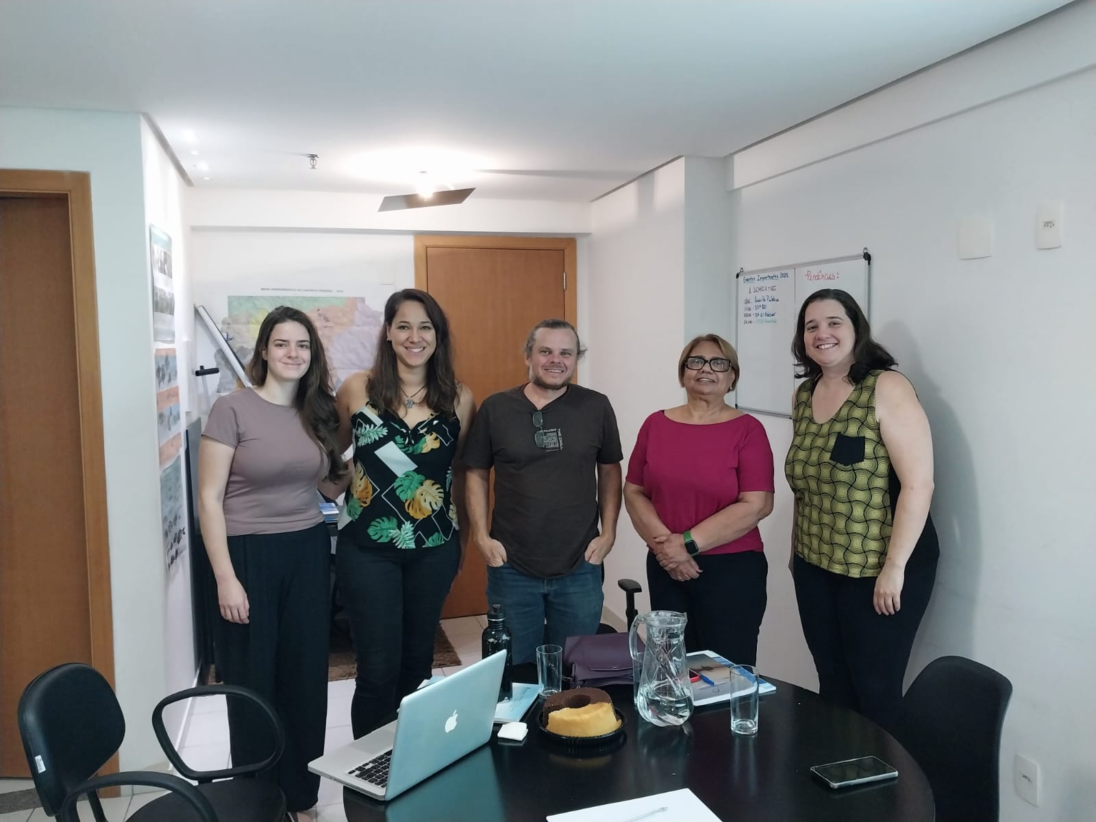 Nova diretoria do comitê se reúne com equipe da ABHA-DF para definir prioridades e organizar fluxos de trabalho