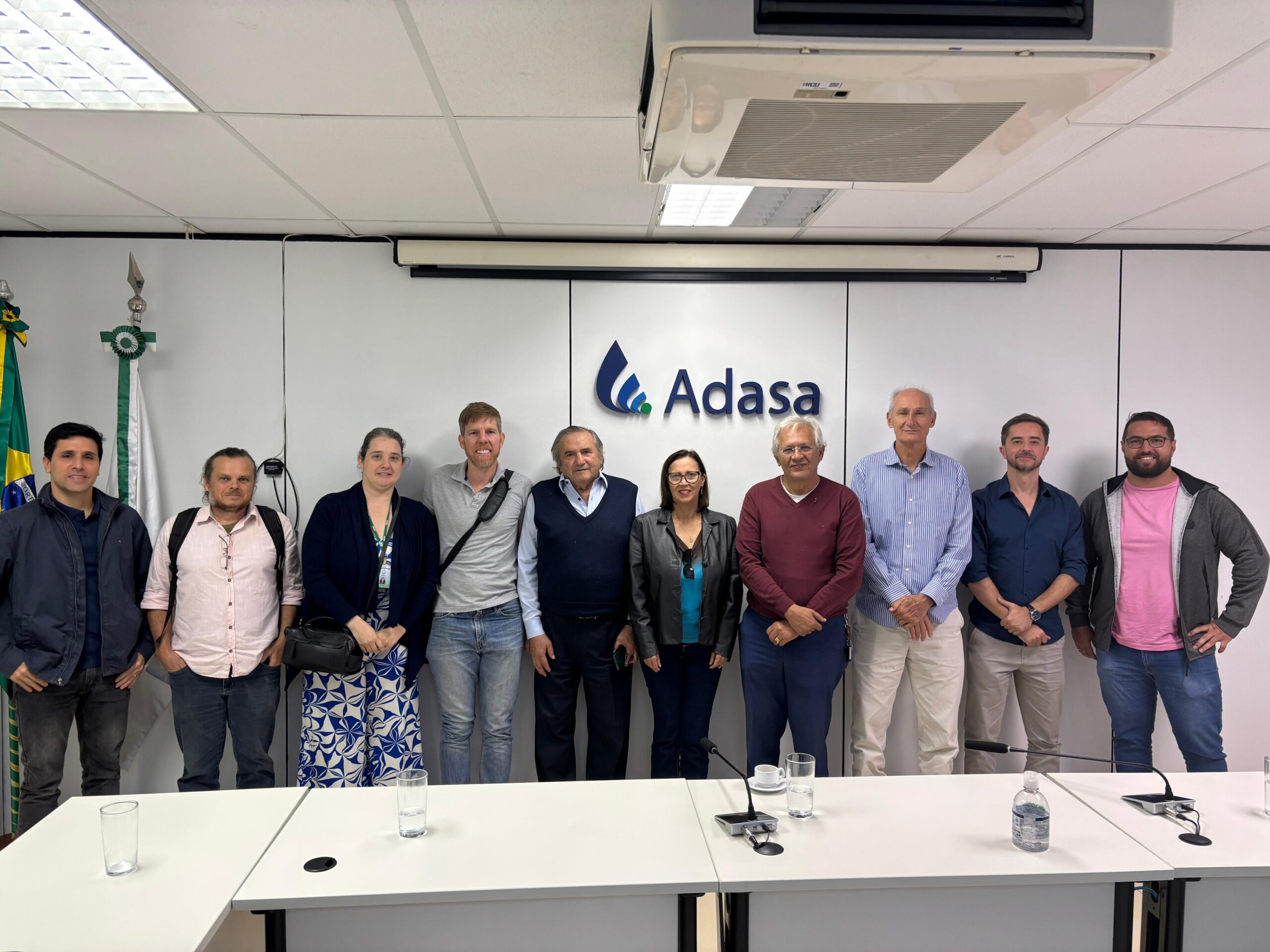 Adasa e Comitês de Bacias distrais se reúnem para debater TFU e Cobrança pelo uso da água.
